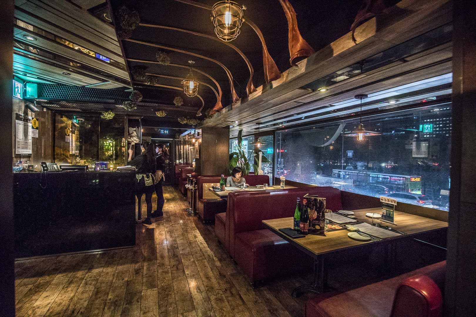 艾朋牛排餐酒館,台北美食,台北捷運美食,台北牛排,信義區美食,信義區牛排,信義區聚餐,市府站美食
