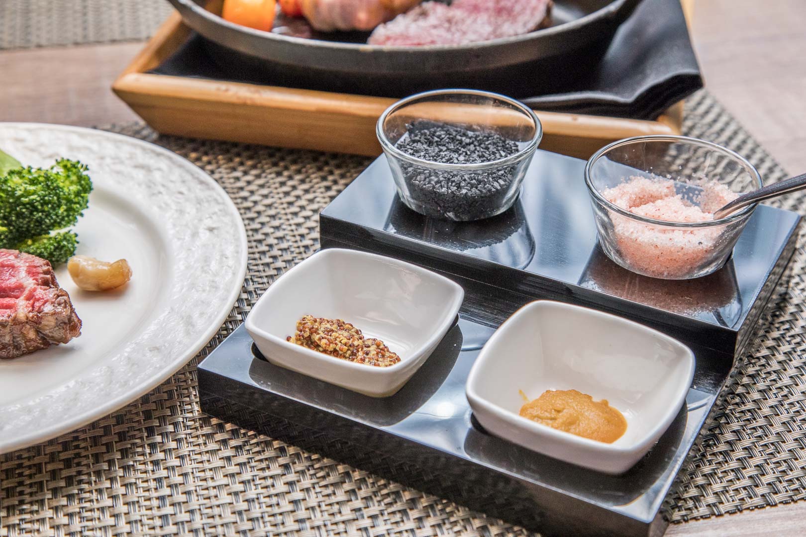 艾朋牛排餐酒館,台北美食,台北捷運美食,台北牛排,信義區美食,信義區牛排,信義區聚餐,市府站美食