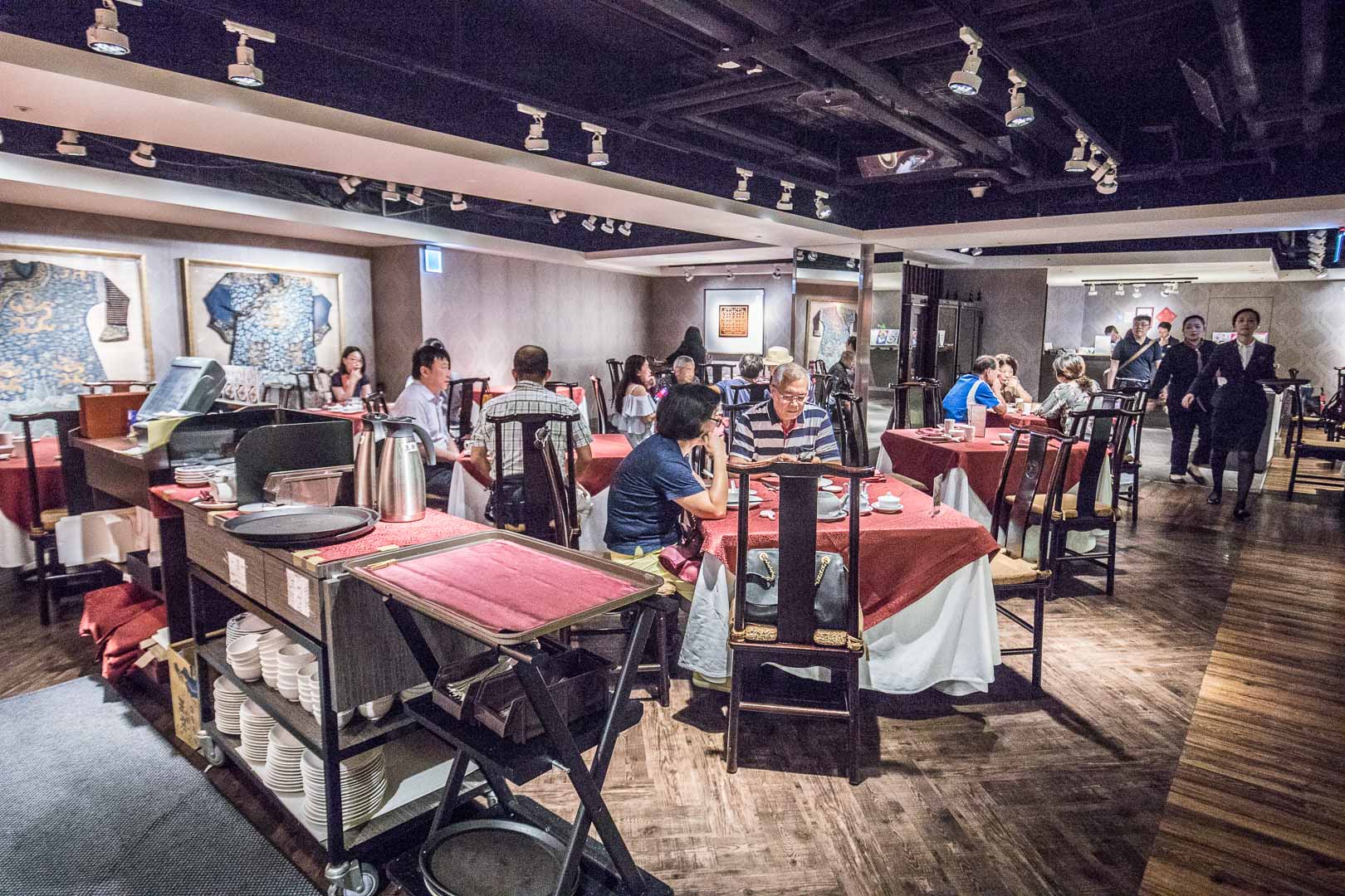 台北聚餐,台北捷運美食,台北中餐廳,台北火車站美食,台北白蘆筍,白蘆筍料理,台北凱薩,王朝中餐廳,台北王朝中餐廳,凱薩王朝中餐廳,台北美食