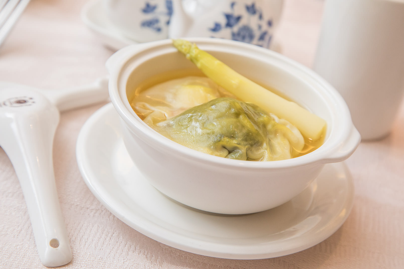 台北聚餐,台北捷運美食,台北中餐廳,台北火車站美食,台北白蘆筍,白蘆筍料理,台北凱薩,王朝中餐廳,台北王朝中餐廳,凱薩王朝中餐廳,台北美食
