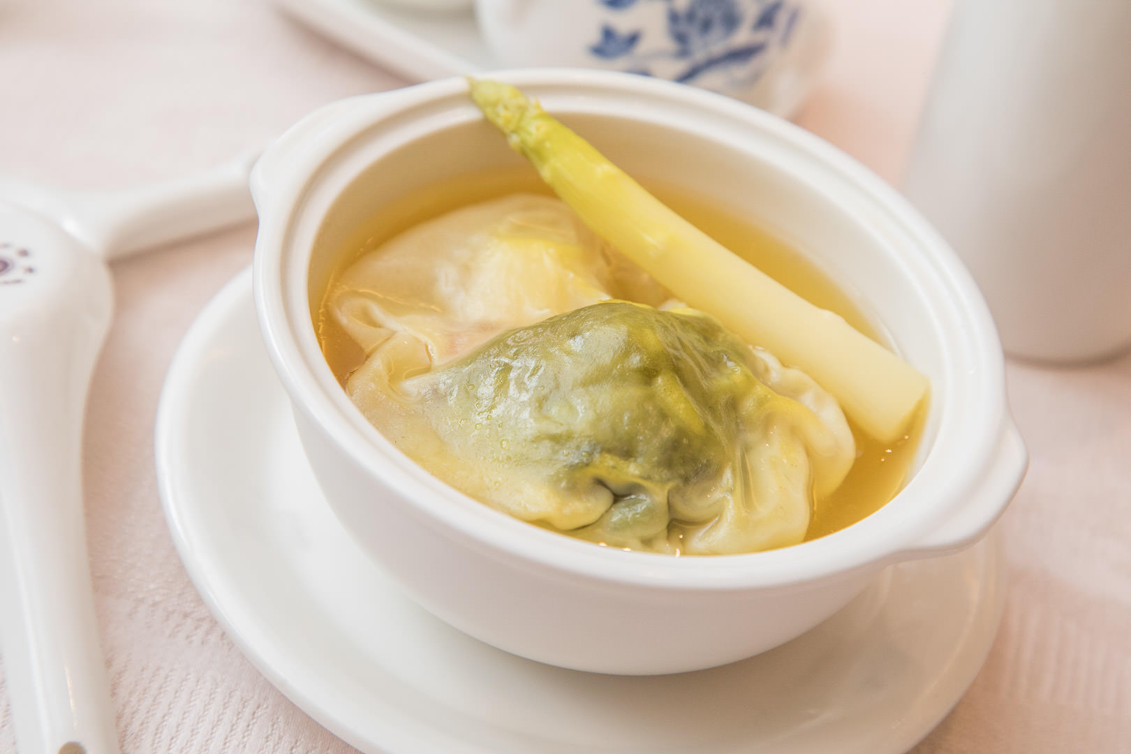 台北聚餐,台北捷運美食,台北中餐廳,台北火車站美食,台北白蘆筍,白蘆筍料理,台北凱薩,王朝中餐廳,台北王朝中餐廳,凱薩王朝中餐廳,台北美食