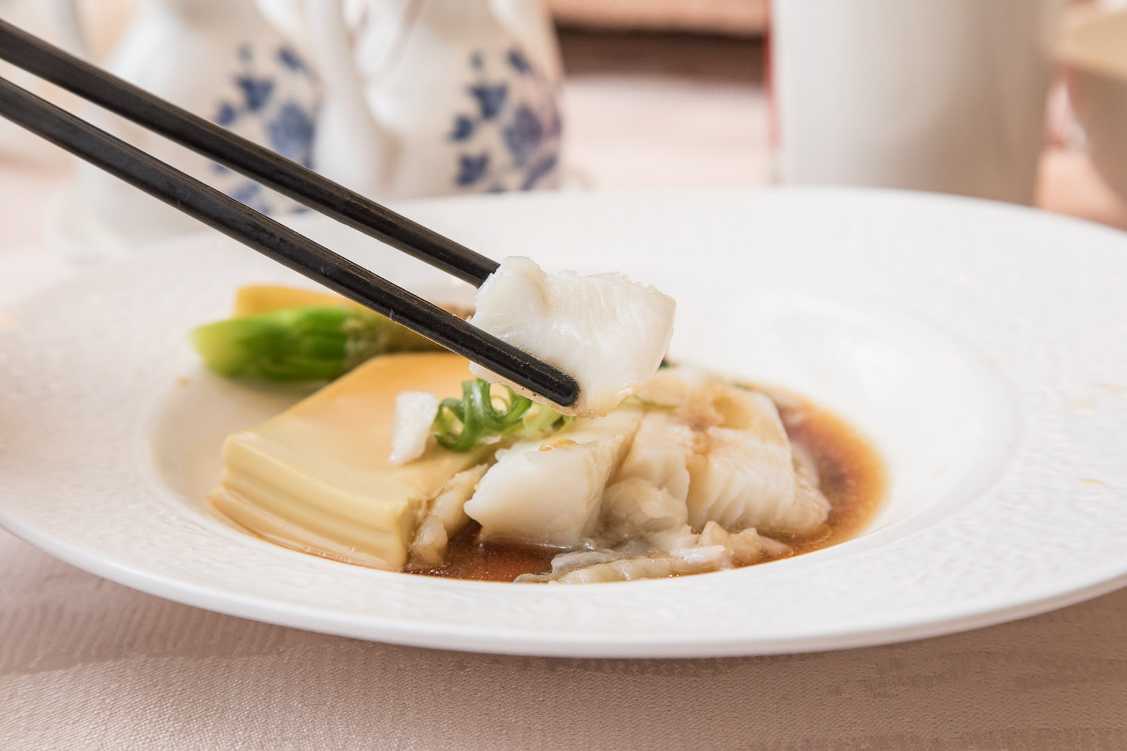 台北聚餐,台北捷運美食,台北中餐廳,台北火車站美食,台北白蘆筍,白蘆筍料理,台北凱薩,王朝中餐廳,台北王朝中餐廳,凱薩王朝中餐廳,台北美食