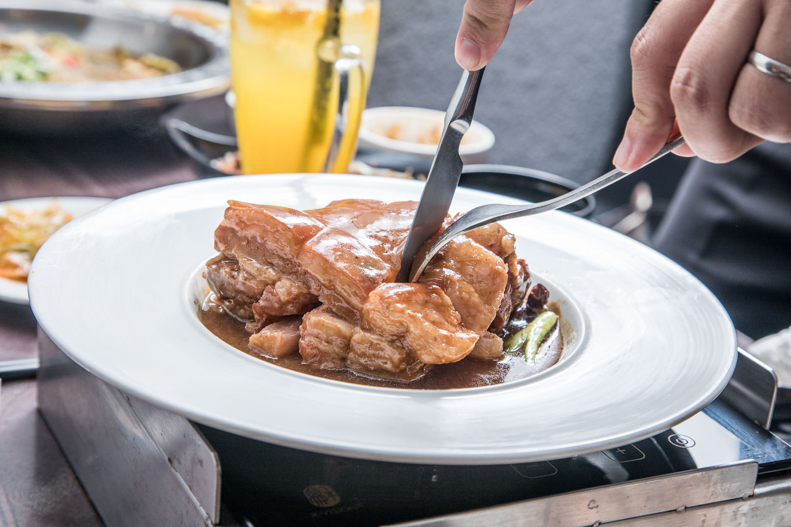 台北麻辣火鍋,台北川菜,台北車站餐廳,瓦法奇朵,四川料理御膳,台北美食,台北聚餐,台北車站美食