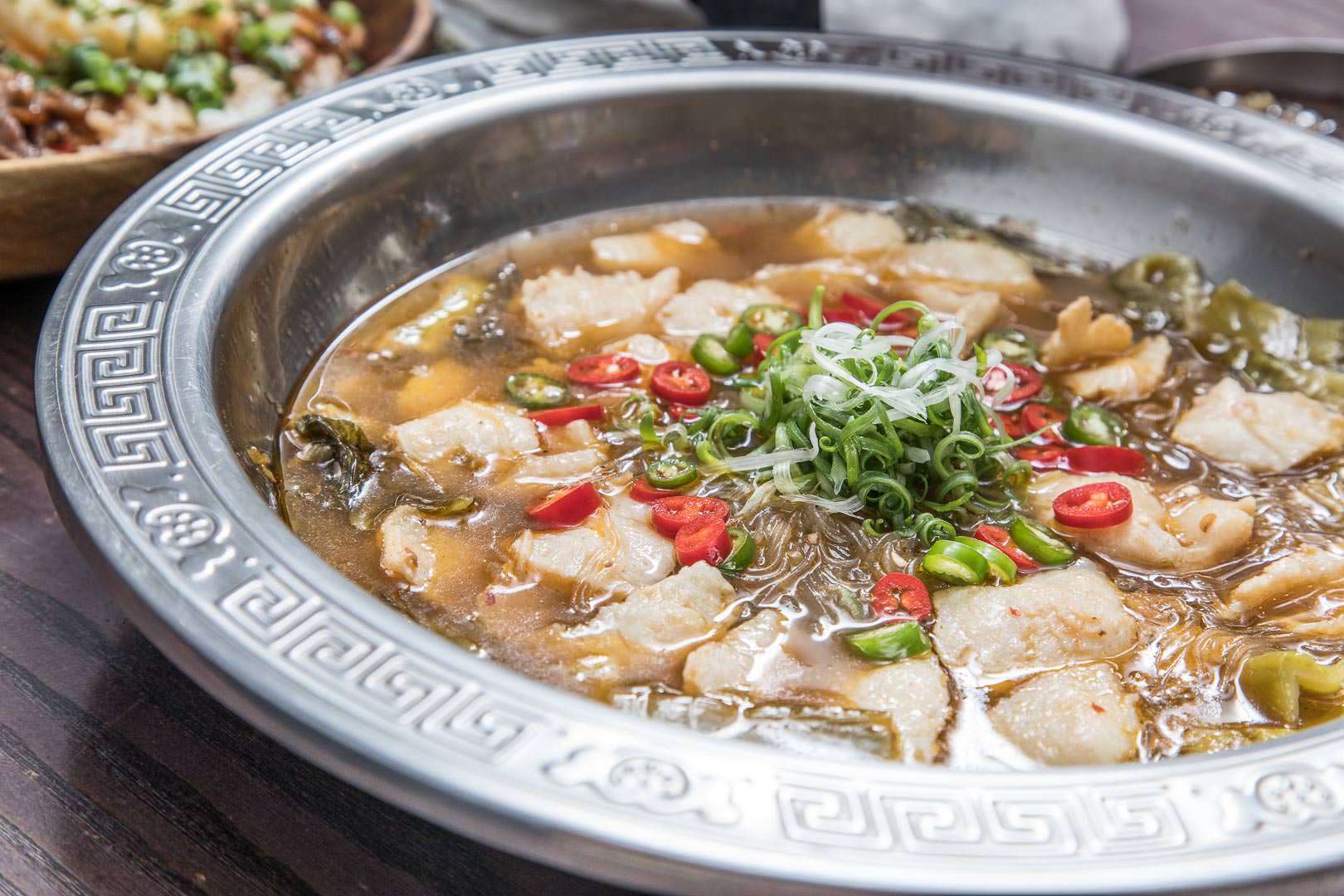 台北麻辣火鍋,台北川菜,台北車站餐廳,瓦法奇朵,四川料理御膳,台北美食,台北聚餐,台北車站美食