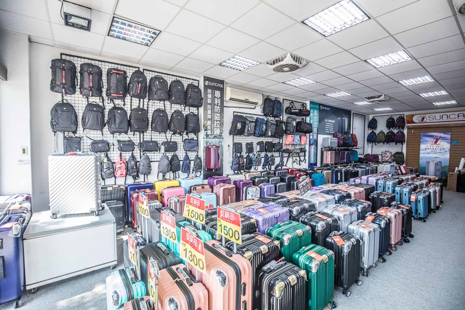 箱吉市專業行李箱專門店-桃園店,箱吉市專業行李箱專門店,桃園行李箱推薦,桃園行李箱專賣,桃園行李箱專賣店,藝文特區行李箱