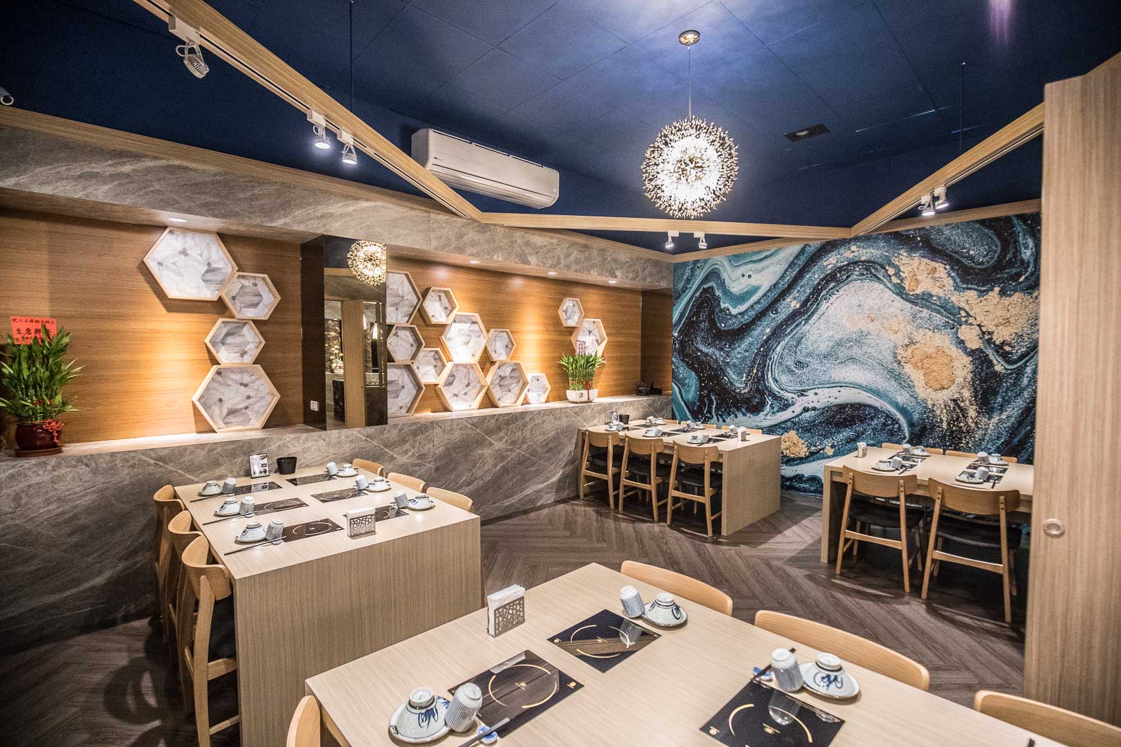 桃園美食,桃園聚餐,桃園火鍋,長庚美食,桃園鍋物,長庚餐廳,六石蒔鍋