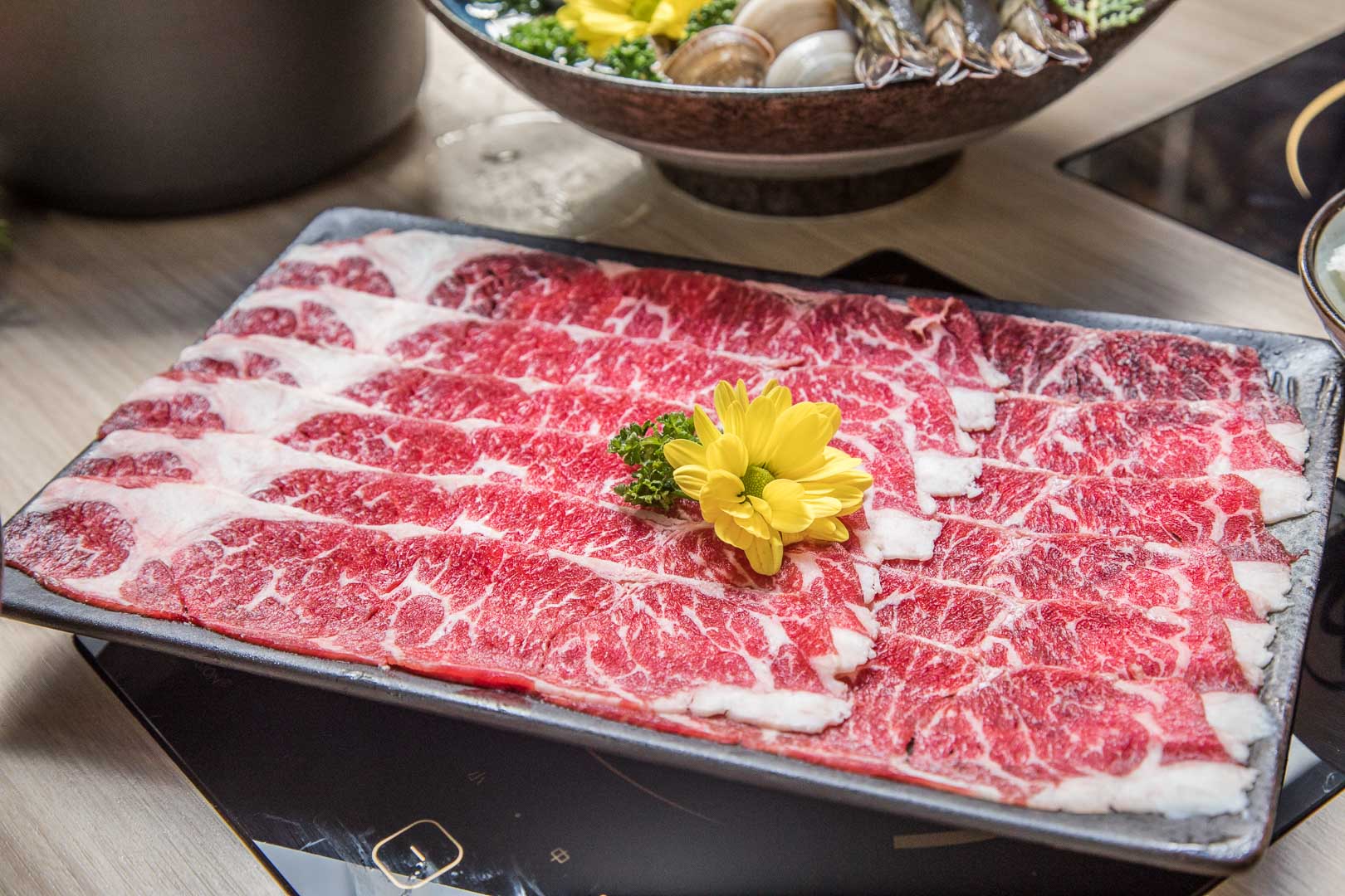 桃園美食,桃園聚餐,桃園火鍋,長庚美食,桃園鍋物,長庚餐廳,六石蒔鍋