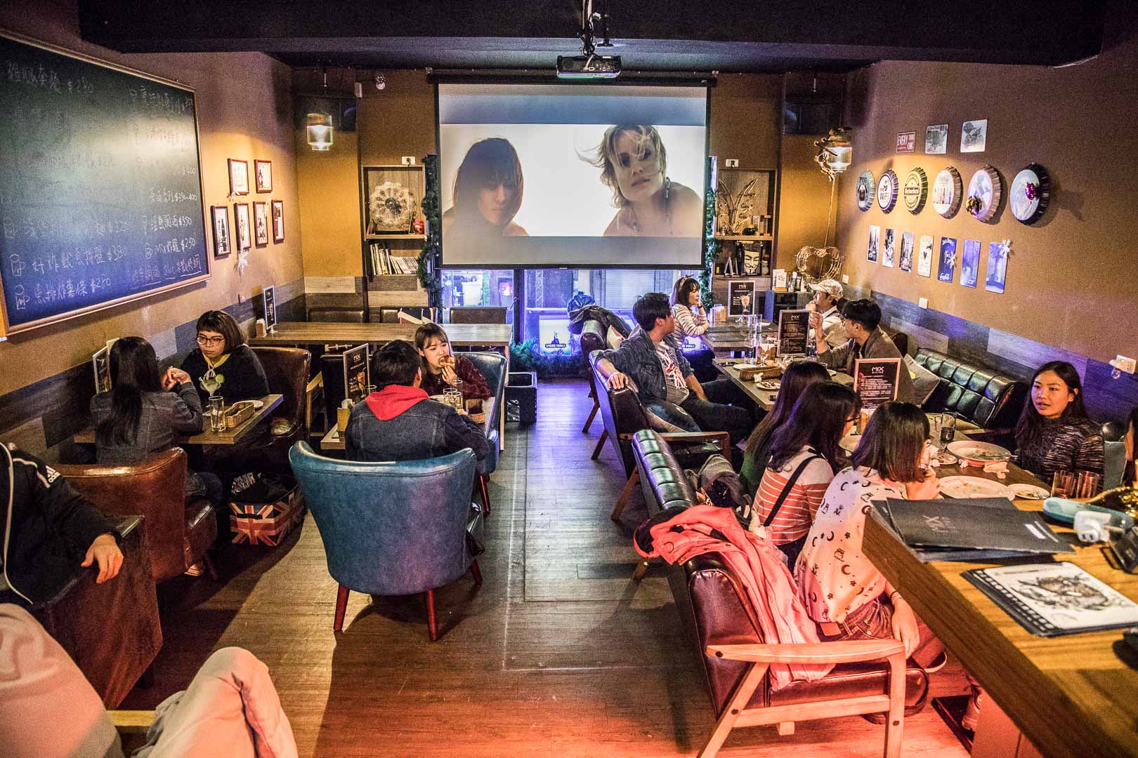 桃園美食,桃園聚餐,桃園酒吧,桃園調酒,Mix Bistro餐酒館,桃園宵夜,桃園萬聖節餐廳,萬聖節