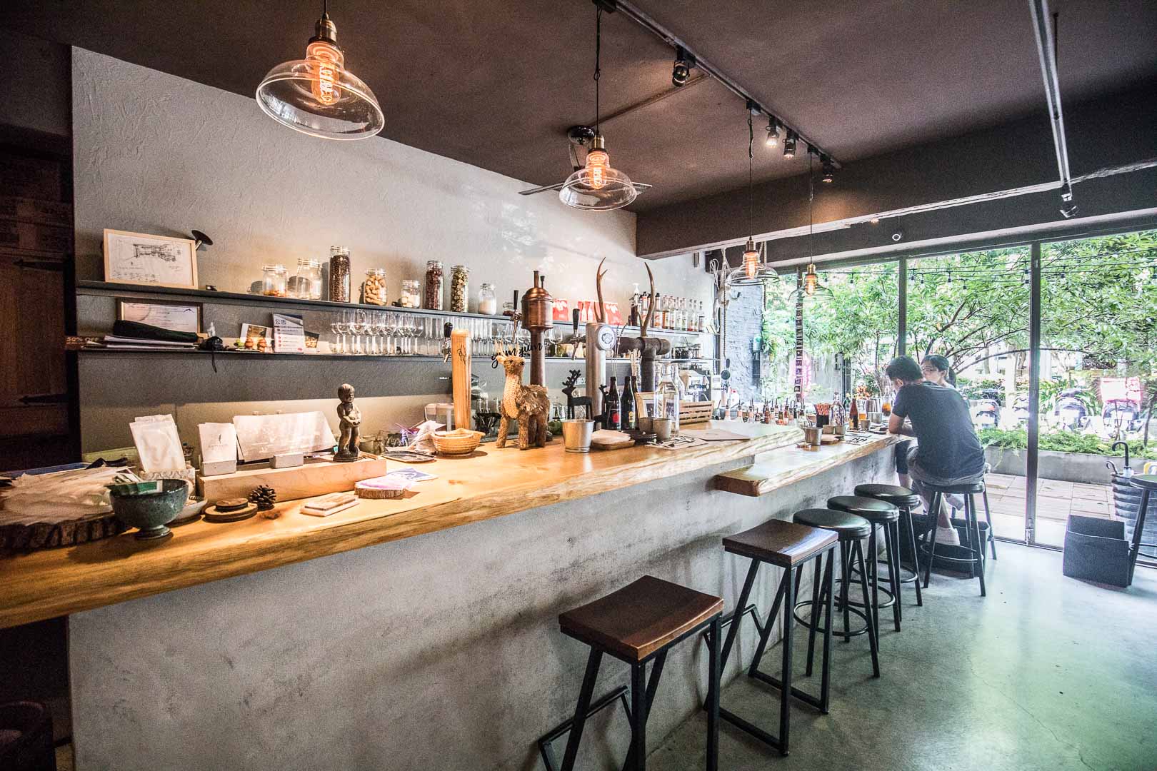 台北美食,台北聚餐,台北餐酒館,信義區美食,信義區聚餐,台北精釀啤酒,Gumgum Beer & Wings雞翅啤酒吧