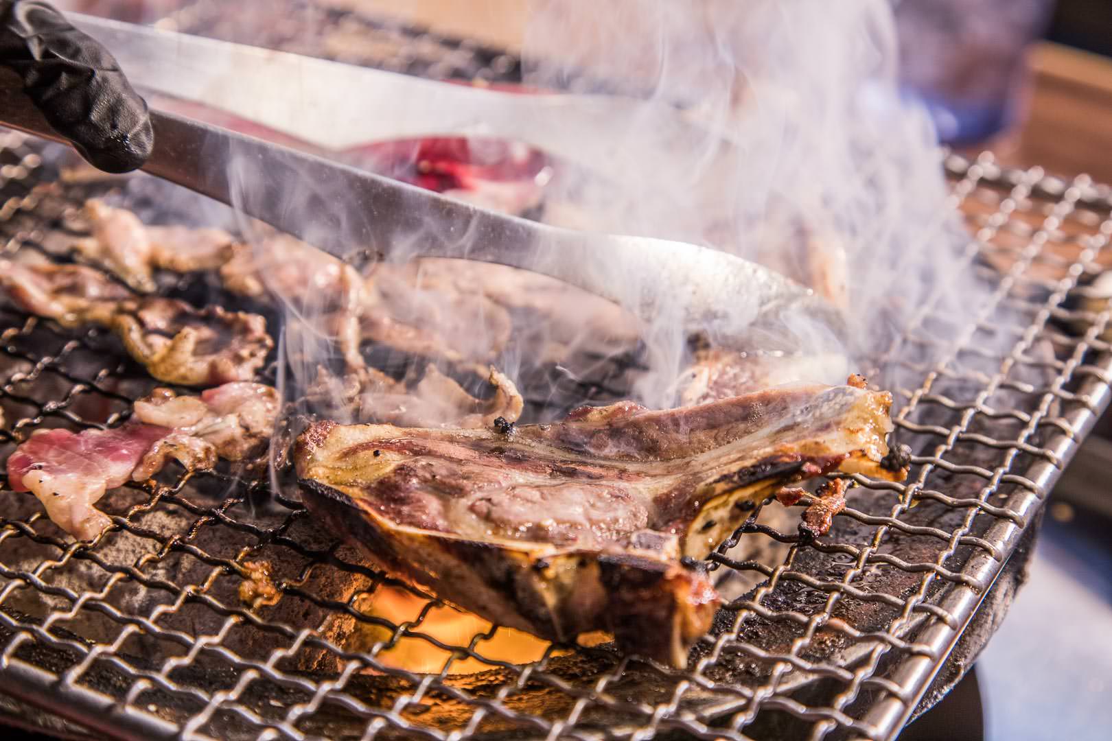 基隆必吃,基隆燒烤吃到飽,月桂炭火燒肉,基隆美食,基隆吃到飽,基隆燒烤,基隆廟口美食