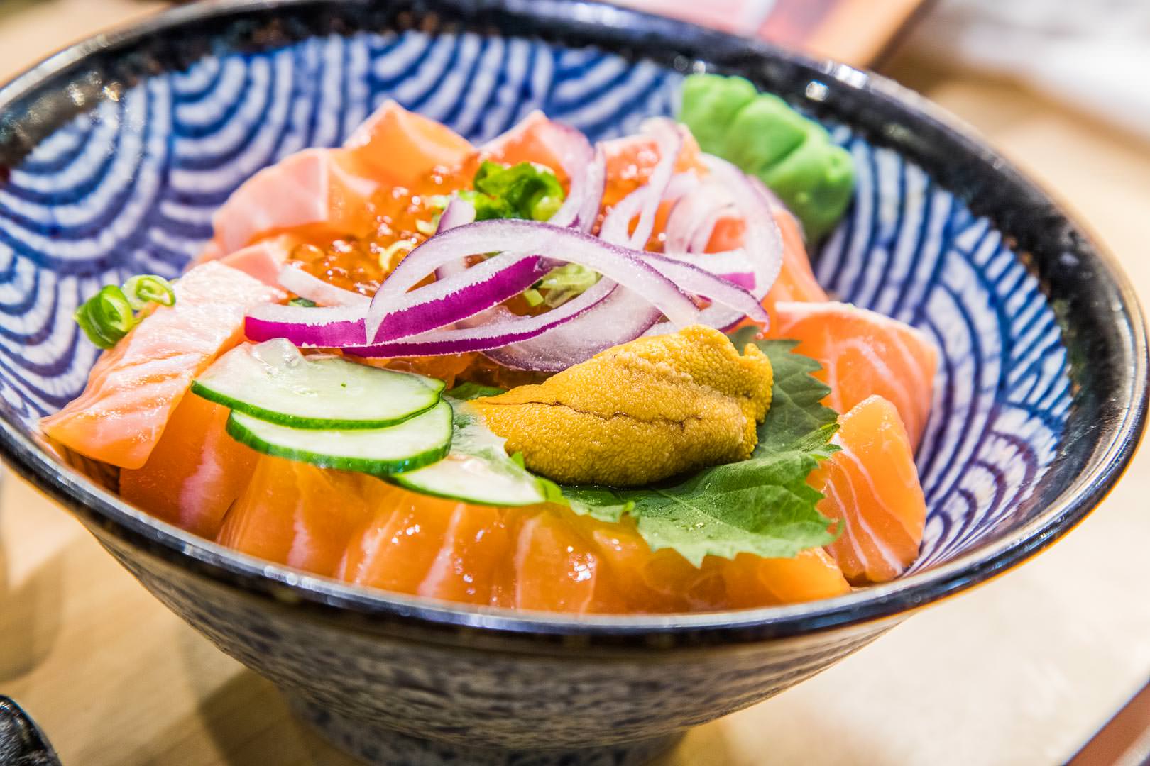 屏東美食,屏東黑鮪魚,屏東生魚片,屏東華僑市場,屏東必吃,華僑市場生魚片,華僑市場美食,華僑市場宏將生魚片專賣,東港美食,東港黑鮪魚