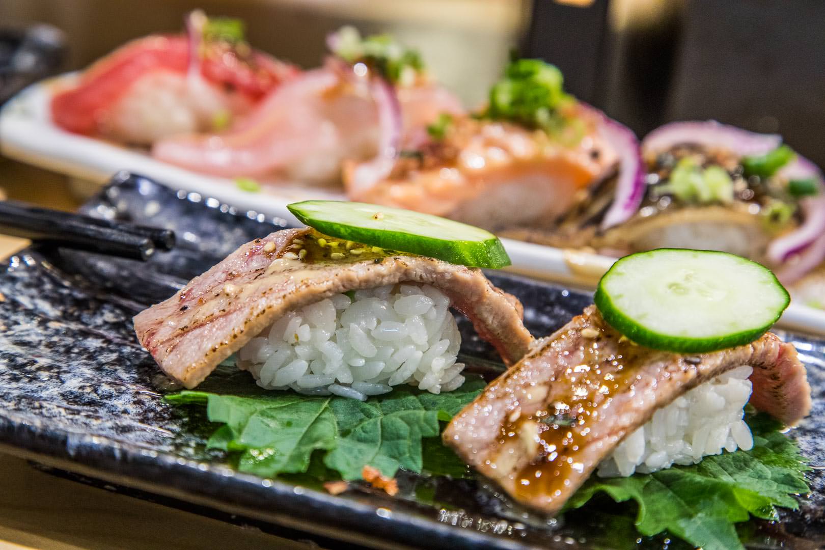 屏東美食,屏東黑鮪魚,屏東生魚片,屏東華僑市場,屏東必吃,華僑市場生魚片,華僑市場美食,華僑市場宏將生魚片專賣,東港美食,東港黑鮪魚