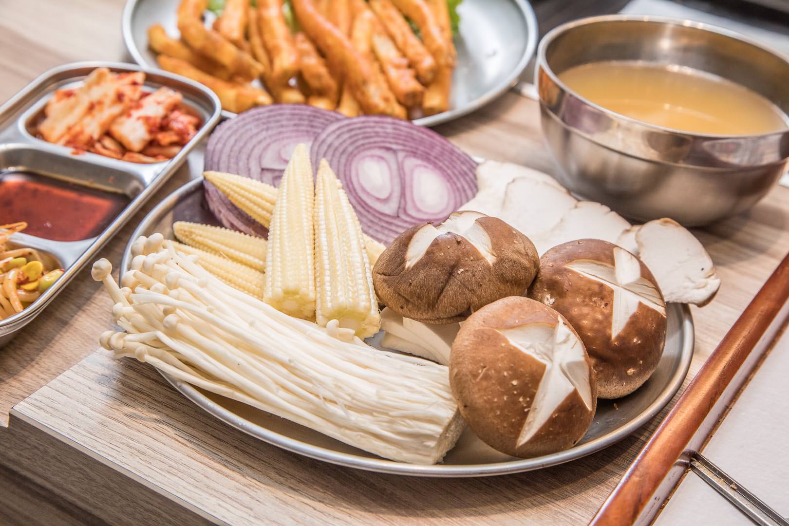 桃園美食,桃園必吃,桃園車站美食,桃園韓式料理,桃園新光三越美食,好韓村-韓風鍋物燒肉-新光三越桃園站前店,好韓村-韓風鍋物燒肉