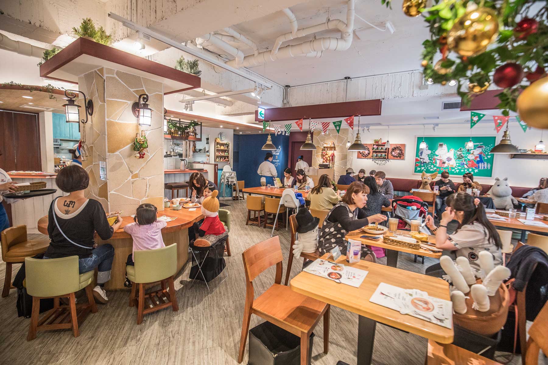 台北聚餐,台北聖誕大餐,台北聖誕餐廳,台北主題餐廳,東區主題餐廳,東區約會,Moomin cafe嚕嚕米主題餐廳,嚕嚕米主題餐廳