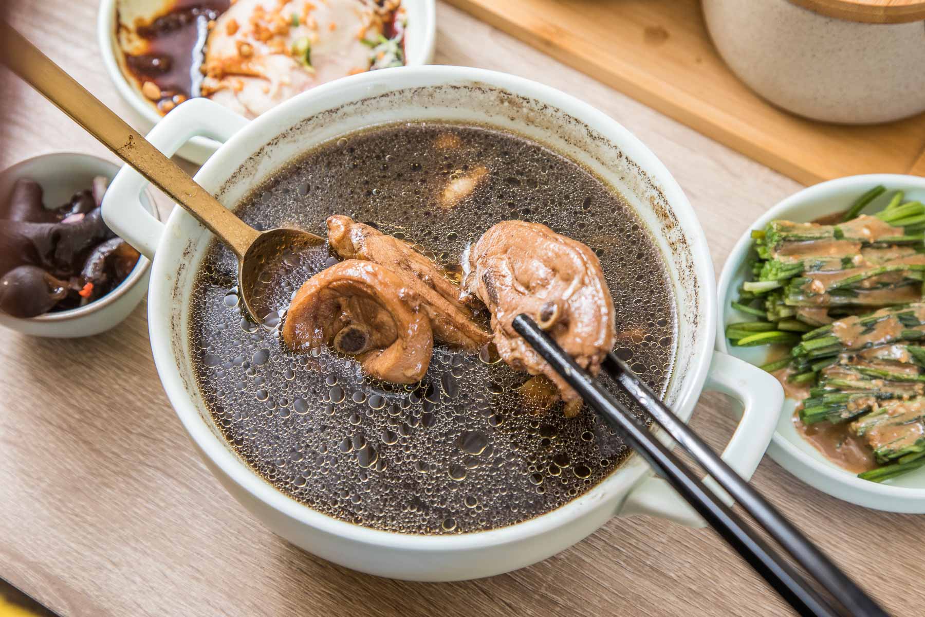 桃園美食,桃園小吃,桃園必吃,桃園雞湯,龍涎居好湯-桃園店,桃園龍涎居好湯
