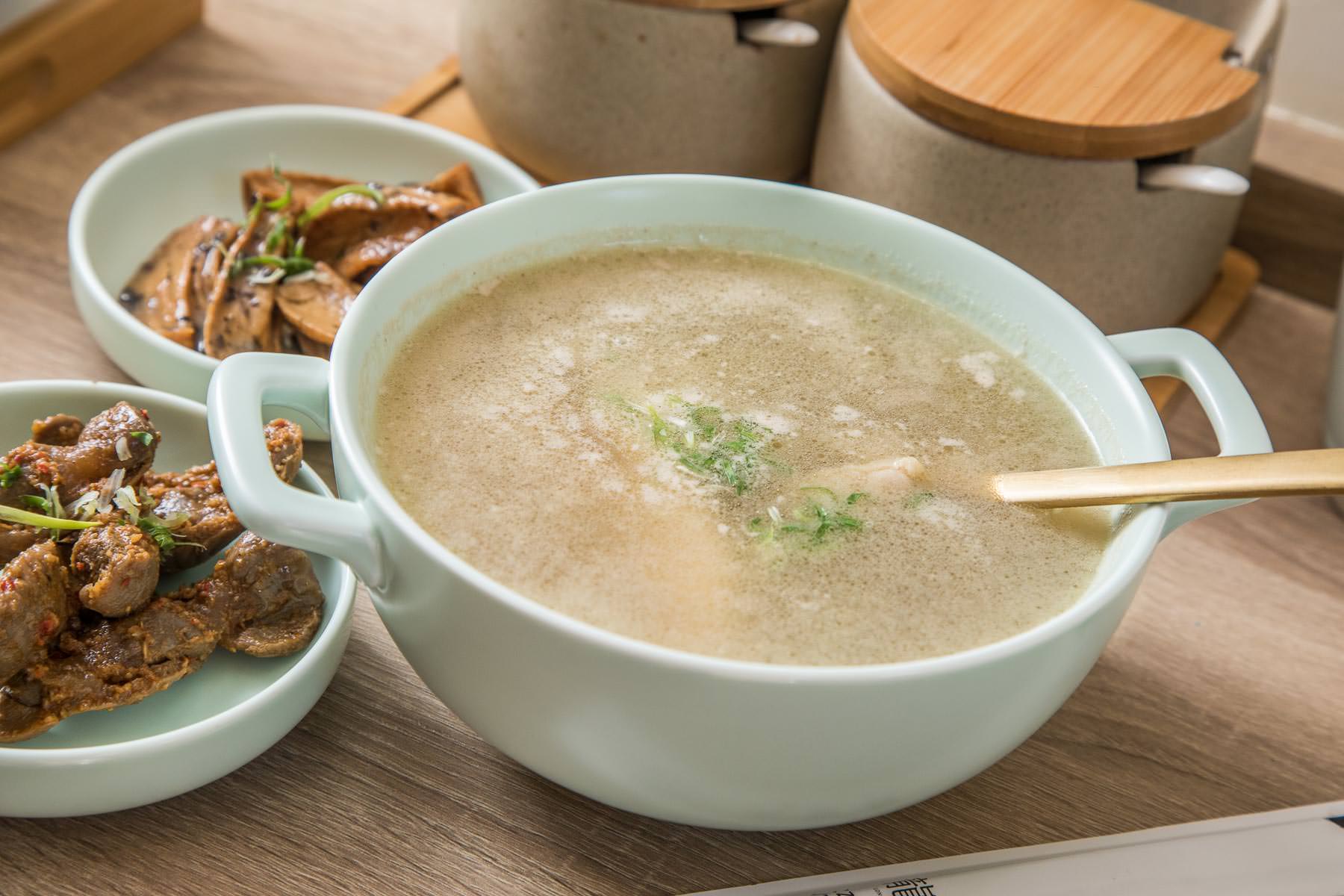 桃園美食,桃園小吃,桃園必吃,桃園雞湯,龍涎居好湯-桃園店,桃園龍涎居好湯
