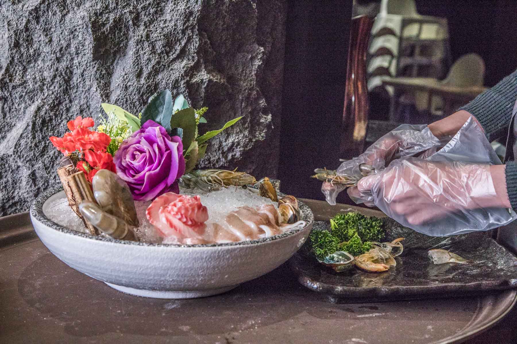 台北海鮮火鍋,台北鍋物,蘆洲火鍋,蘆洲鍋物,蘆洲海鮮火鍋,銅花精緻涮涮鍋 蘆洲集賢店,銅花精緻涮涮鍋,台北火鍋