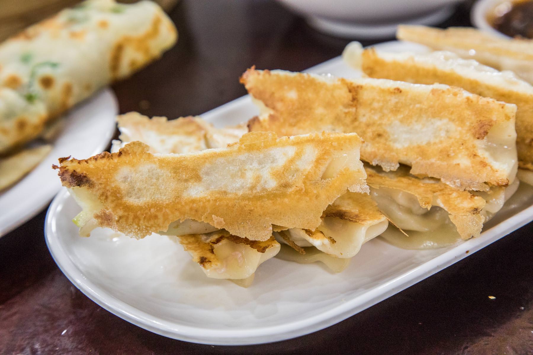 台北美食,東區美食,台北餐廳,東區必吃,東區餐廳,台北小吃,東區小吃,台北蒸餃,頂好紫琳蒸餃館,紫琳蒸餃