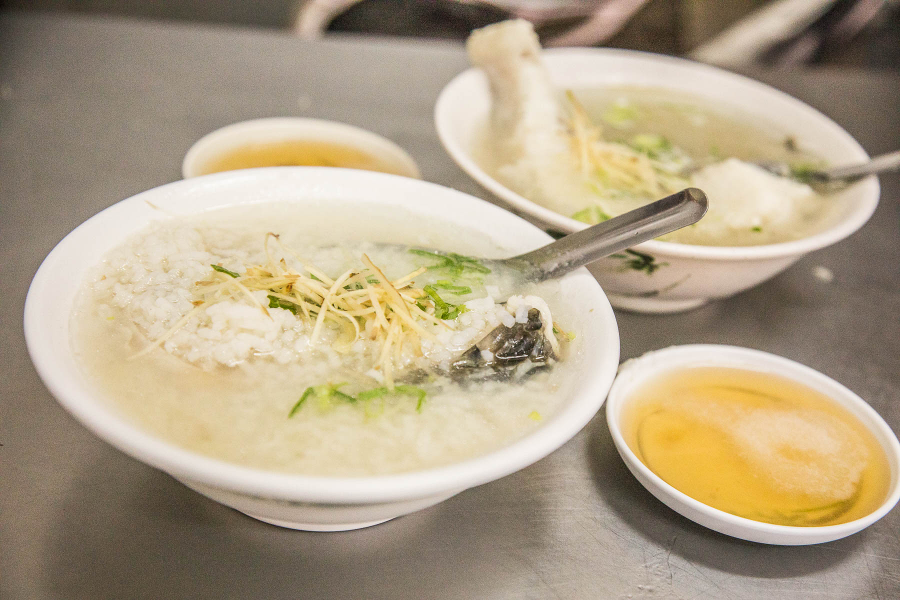 嘉義美食,嘉義早餐,嘉義必吃,嘉義小吃,嘉義草魚湯,嘉義草魚粥,正老牌草魚粥,正老牌草魚粥西榮街