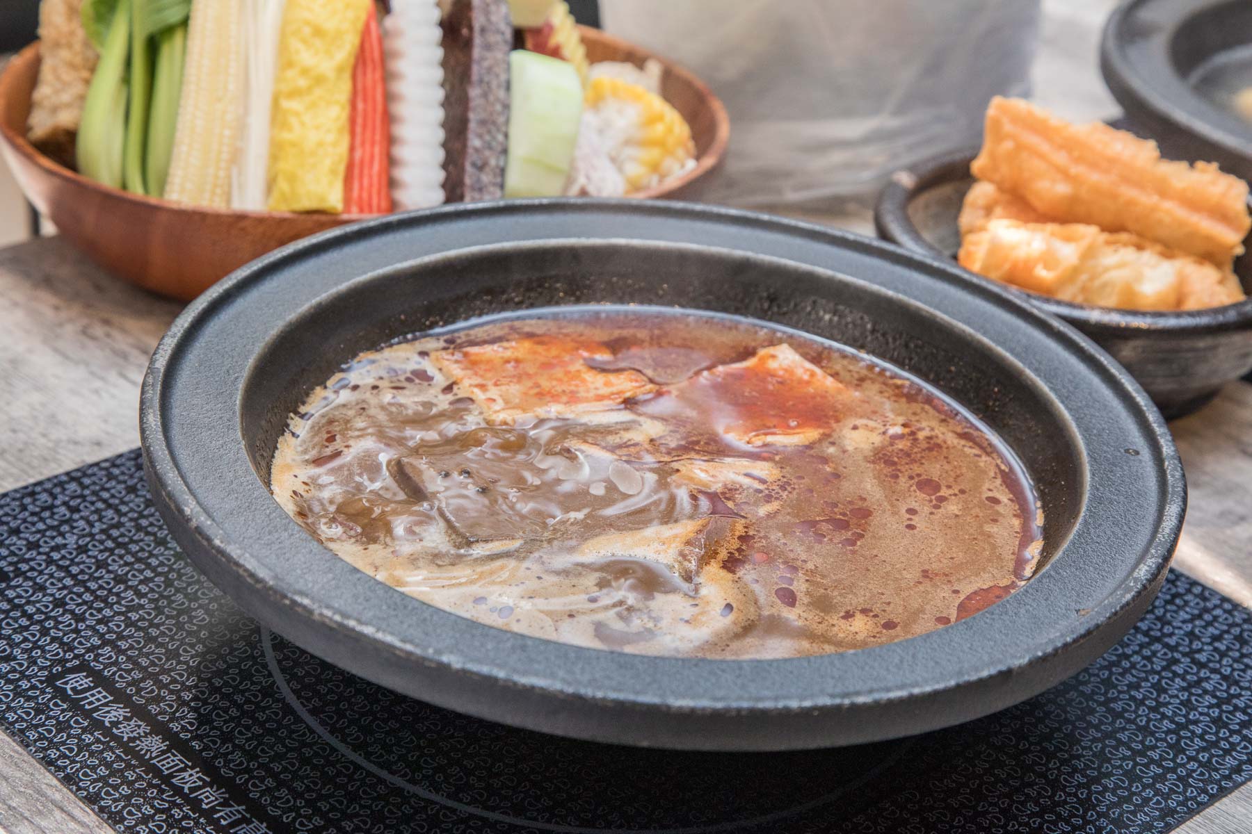 中壢個人鍋,嗑肉石鍋-中壢中美店,嗑肉石鍋中壢,中壢美食,桃園美食,桃園火鍋,中壢火鍋,桃園海鮮鍋,中壢海鮮鍋,中壢龍蝦鍋,中壢鍋物
