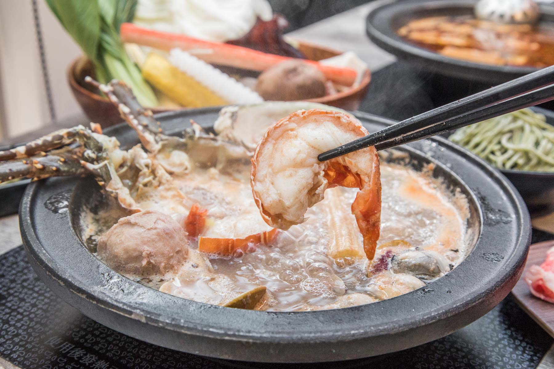 中壢個人鍋,嗑肉石鍋-中壢中美店,嗑肉石鍋中壢,中壢美食,桃園美食,桃園火鍋,中壢火鍋,桃園海鮮鍋,中壢海鮮鍋,中壢龍蝦鍋,中壢鍋物
