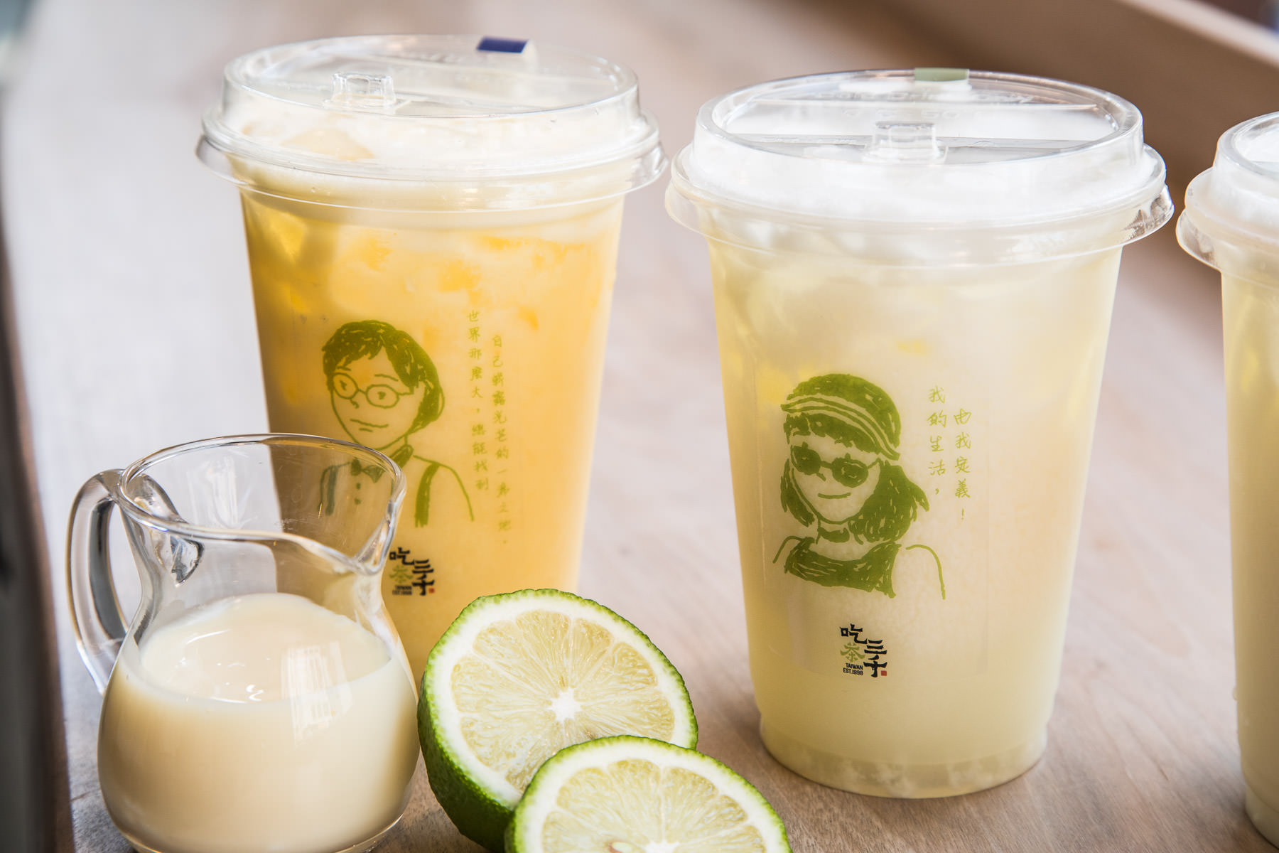 台灣茶,台中飲料,台中手搖茶,台中手搖飲推薦,吃茶三千大英概念店,台中IG景點,台中IG打卡,台中女神系飲品