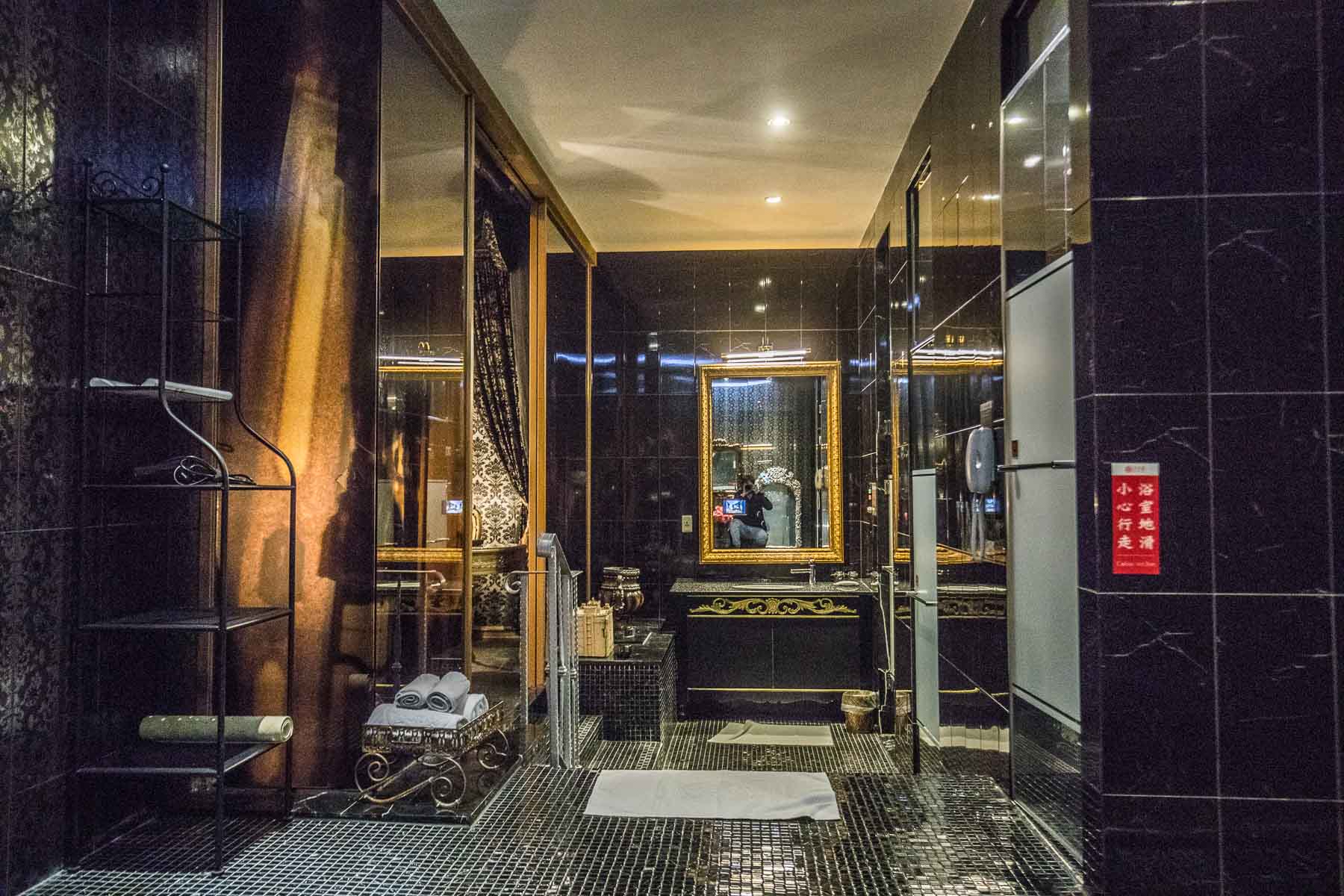 大直平價汽車旅館,台北休息乾淨,台北汽車旅館,大直旅館,大直美食,台北汽車旅館推薦,大直汽車旅館推薦,台北汽車旅館乾淨,大直汽車旅館,台北汽車旅館休息,大直美麗華汽車旅館,台北休息,大直美麗華住宿,台北休息推薦,莎多堡奇幻旅館,台北大直旅館,主題汽車旅館,台北大直旅館推薦,莎多堡,大直主題汽車旅館,大直汽車旅館乾淨,台北大直主題汽車旅館