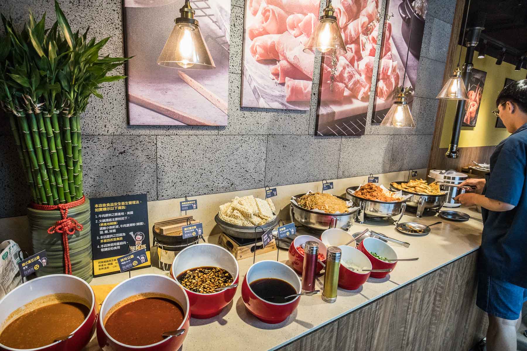 阿豬媽아줌마韓式烤肉西門店,阿豬媽韓式烤肉火鍋吃到飽西門店,台北美食,台北聚餐,台北吃到飽,西門町吃到飽,西門町美食,台北燒肉吃到飽,台北韓式烤肉吃到飽,西門町韓式燒肉,阿豬媽韓式烤肉ｘ火鍋吃到飽西門店