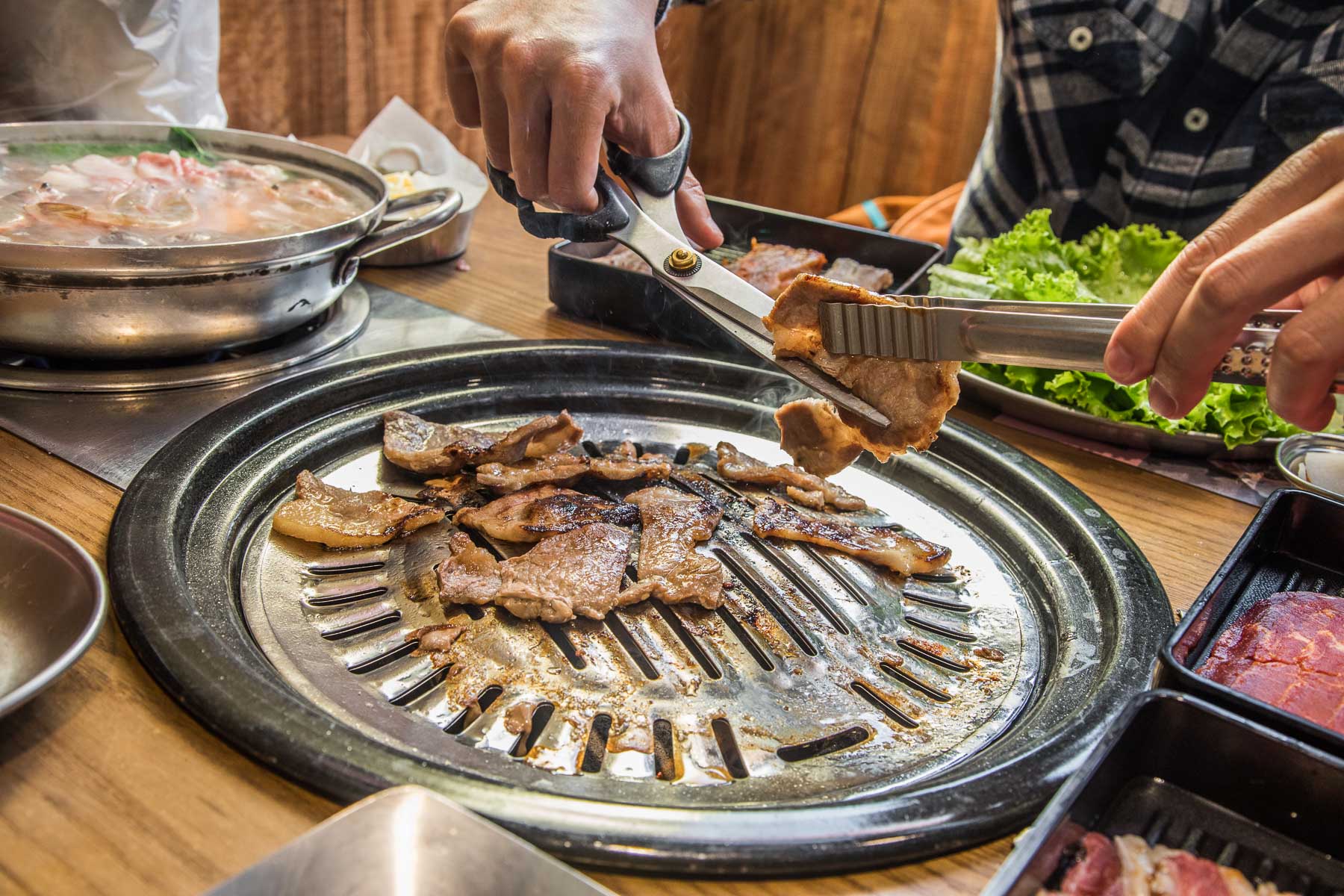 阿豬媽아줌마韓式烤肉西門店,阿豬媽韓式烤肉火鍋吃到飽西門店,台北美食,台北聚餐,台北吃到飽,西門町吃到飽,西門町美食,台北燒肉吃到飽,台北韓式烤肉吃到飽,西門町韓式燒肉,阿豬媽韓式烤肉ｘ火鍋吃到飽西門店
