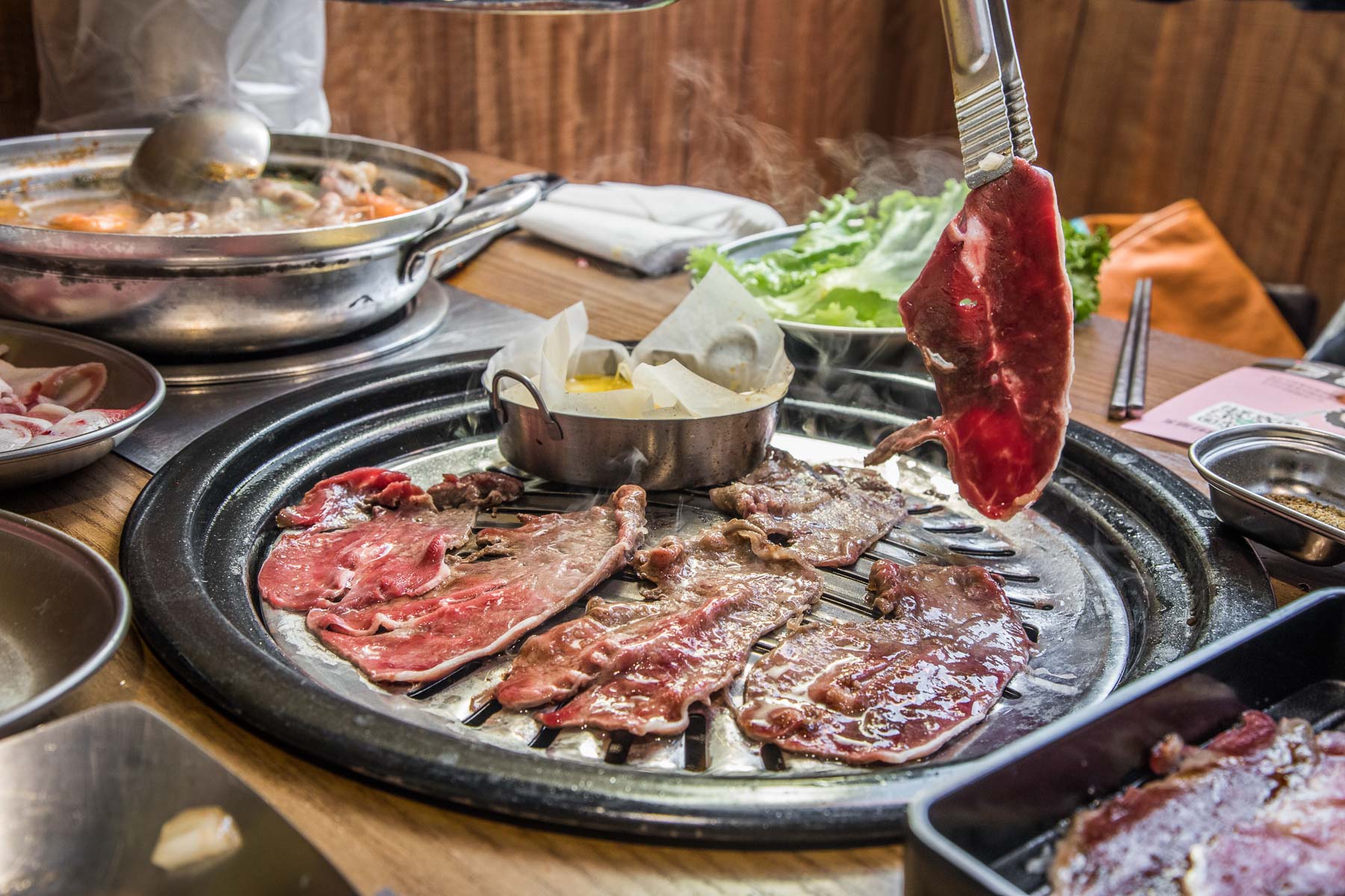 阿豬媽아줌마韓式烤肉西門店,阿豬媽韓式烤肉火鍋吃到飽西門店,台北美食,台北聚餐,台北吃到飽,西門町吃到飽,西門町美食,台北燒肉吃到飽,台北韓式烤肉吃到飽,西門町韓式燒肉,阿豬媽韓式烤肉ｘ火鍋吃到飽西門店