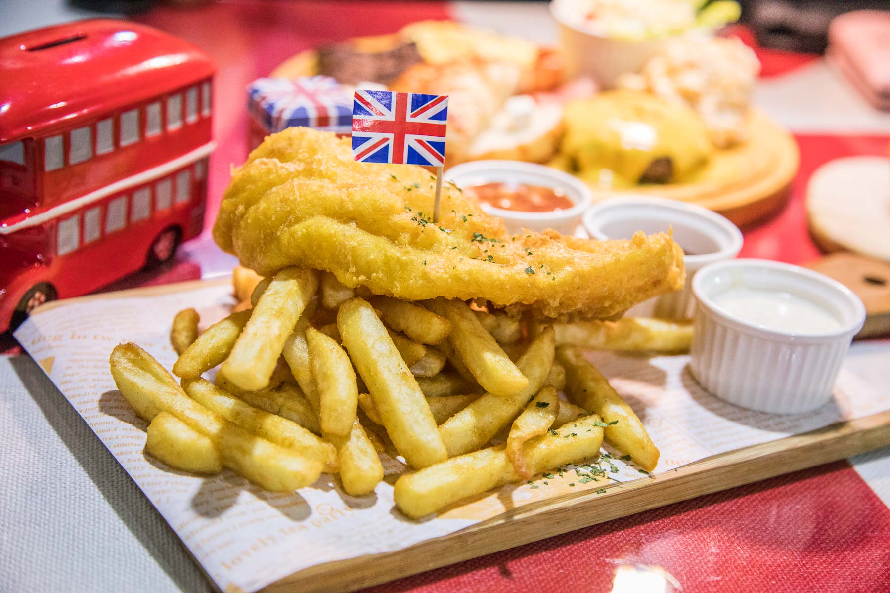 新竹聚餐,新竹早午餐,新竹必吃,新竹義式料理,新竹英式料理,新竹炸魚薯條,紳士帽英式早午餐主題餐廳,新竹美食