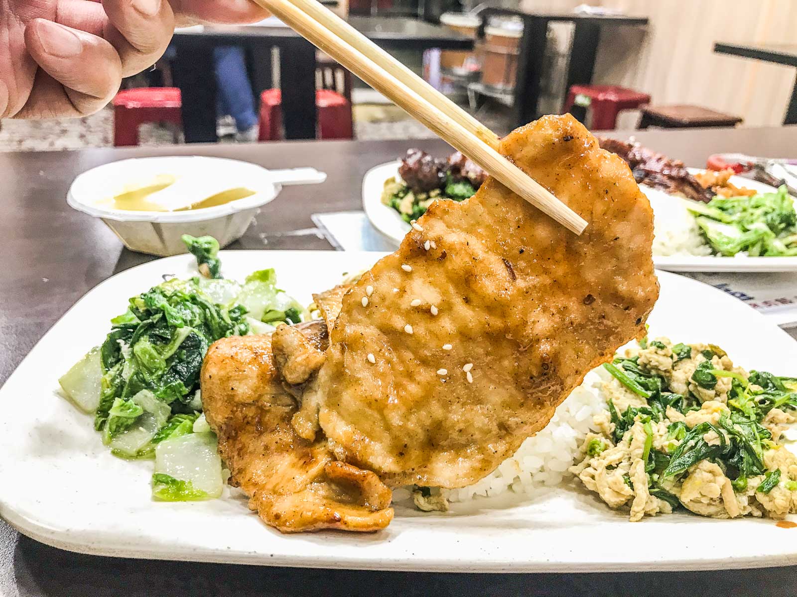 桃園必吃,桃園便當,桃園美食推薦,桃園燒肉飯,桃園烤肉飯,桃園烤雞腿,桃園南平路美食,上野烤肉飯-南平店