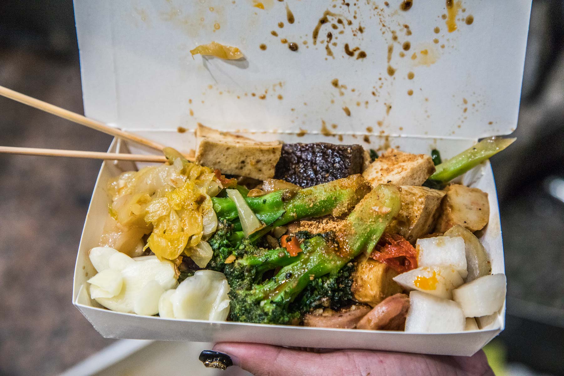 中壢美食,桃園美食,中原夜市美食,中原夜市小吃,中原香腸炒米腸,中壢香腸炒米腸,香腸炒米腸,中原夜市必吃