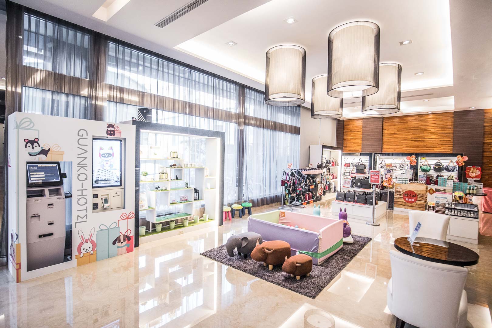 嘉義飯店,嘉義民宿,嘉義寵物飯店,嘉義寵物住宿,嘉義寵物友善飯店,冠閣大飯店,嘉義寵物冠閣大飯店,嘉義冠閣大飯店,嘉義住宿