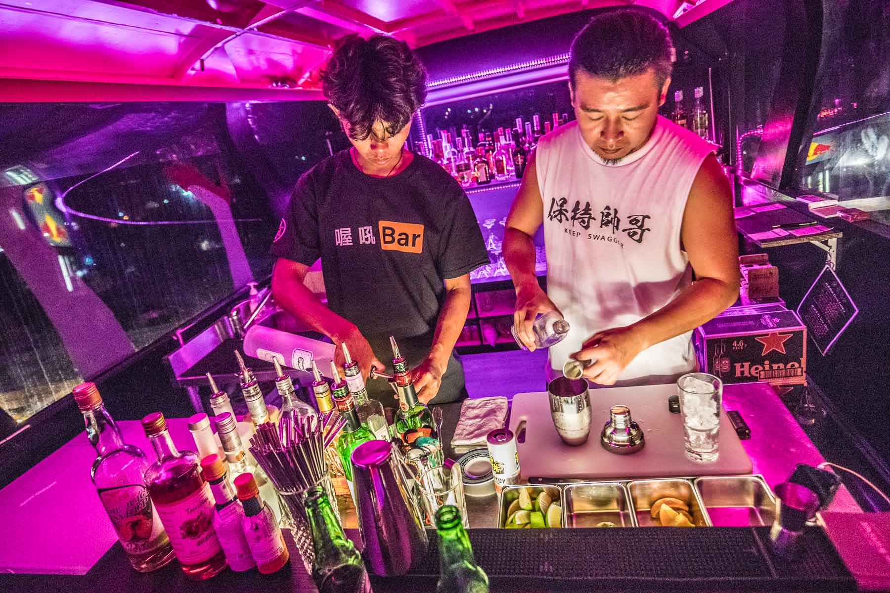 屏東美食,小琉球美食,小琉球景點,小琉球餐廳,小琉球酒吧,小琉球網美景點,喔吼bar