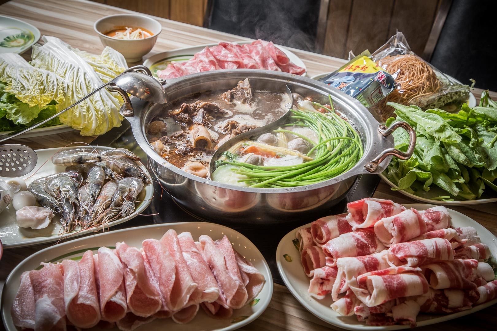 三峽火鍋吃到飽,羊霸天下-三峽店,三峽美食,三峽吃到飽,三峽羊肉爐,三峽羊肉爐吃到飽,三峽吃到飽餐廳 @大手牽小手。玩樂趣