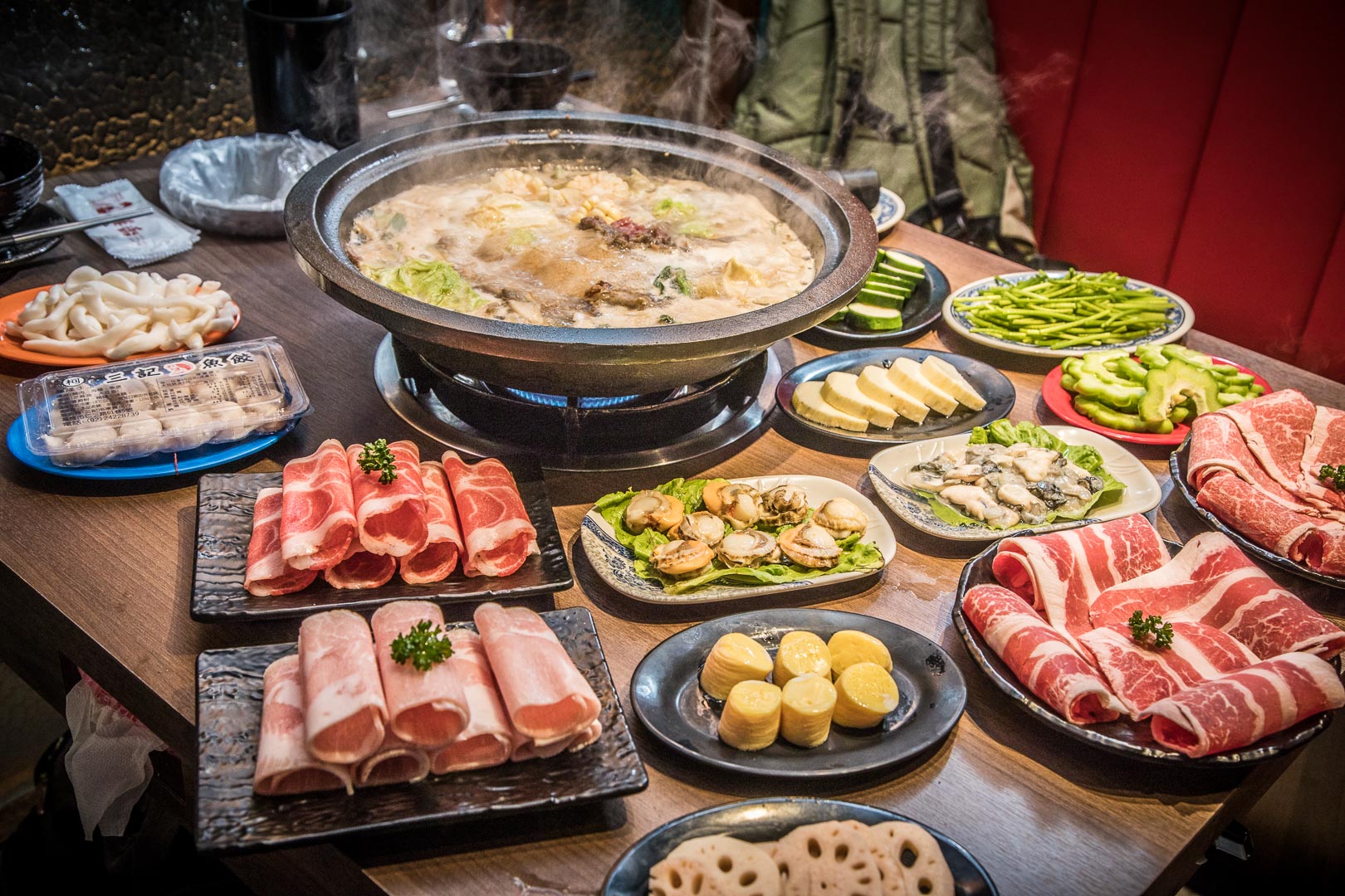台北石頭火鍋,板橋美食,板橋火鍋,板橋聚餐,板橋新北耶誕城美食,新北耶誕城美食,板橋石頭火鍋,雅香石頭火鍋板橋店,板橋雅香石頭火鍋