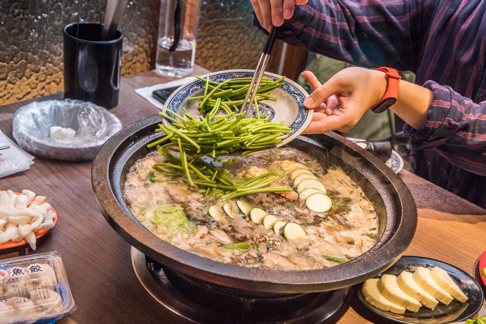 台北石頭火鍋,板橋美食,板橋火鍋,板橋聚餐,板橋新北耶誕城美食,新北耶誕城美食,板橋石頭火鍋,雅香石頭火鍋板橋店,板橋雅香石頭火鍋