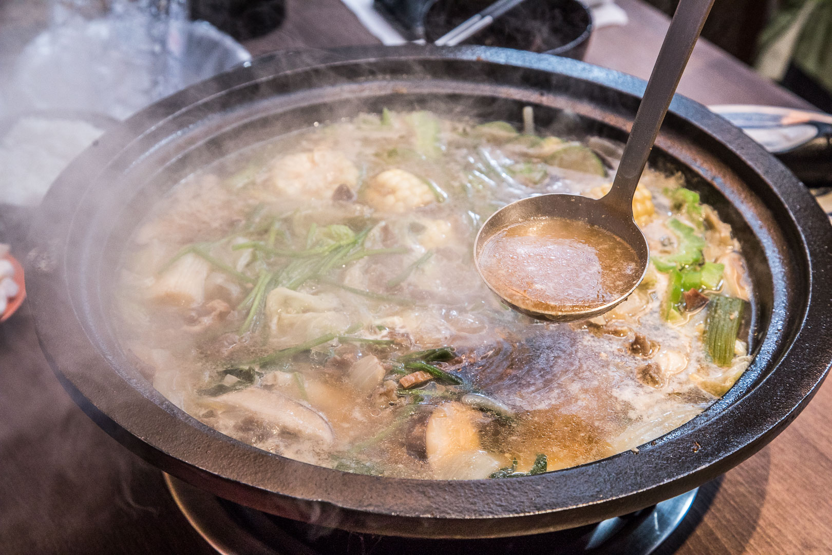 台北石頭火鍋,板橋美食,板橋火鍋,板橋聚餐,板橋新北耶誕城美食,新北耶誕城美食,板橋石頭火鍋,雅香石頭火鍋板橋店,板橋雅香石頭火鍋