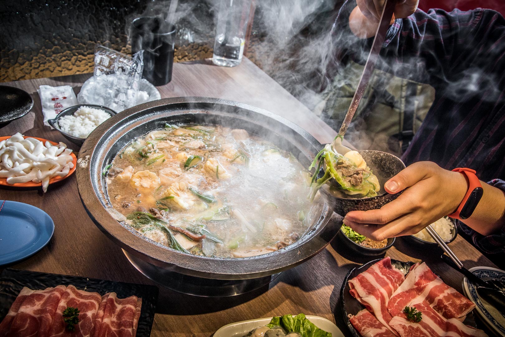 台北石頭火鍋,板橋美食,板橋火鍋,板橋聚餐,板橋新北耶誕城美食,新北耶誕城美食,板橋石頭火鍋,雅香石頭火鍋板橋店,板橋雅香石頭火鍋