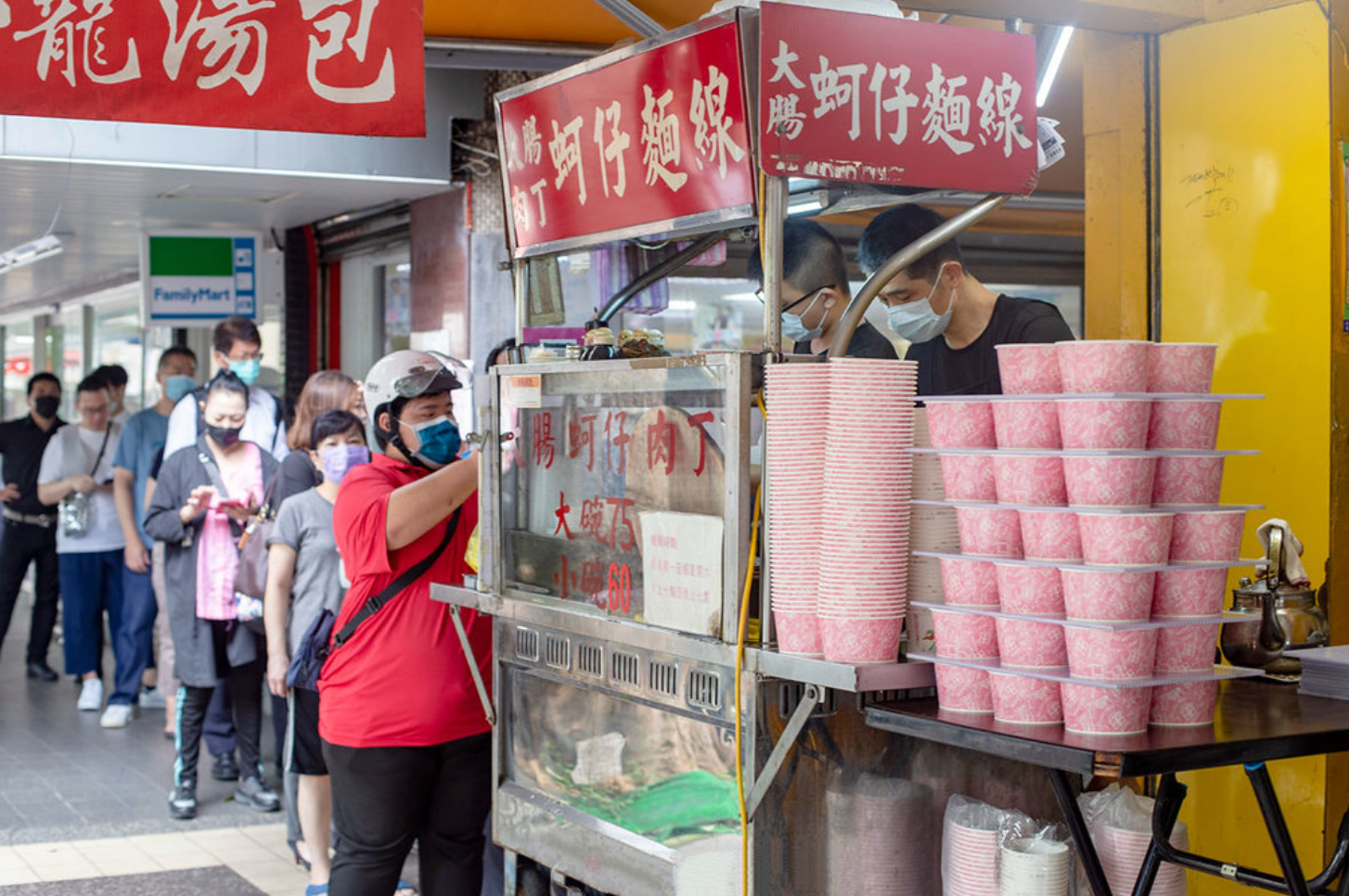 台北麵線,台北蚵仔麵線,台北排隊美食,台北黃金麵線,黃金麵線,台北小吃,台北大阪燒 @大手牽小手。玩樂趣