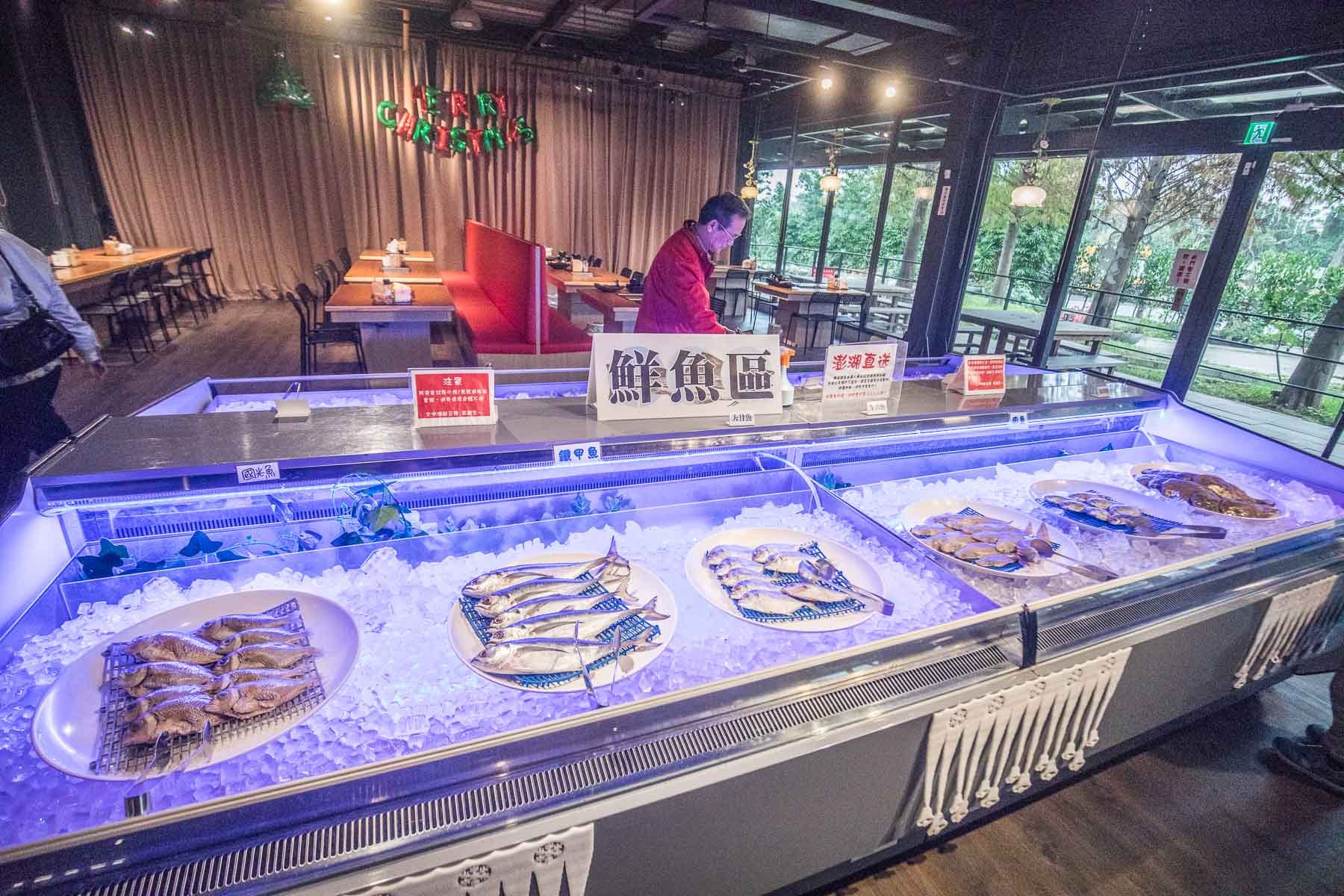 中壢美食,中壢吃到飽,桃園美食,桃園吃到飽,桃園燒烤吃到飽,中壢燒烤吃到飽,桃園海鮮吃到飽,中壢海鮮吃到飽,文中海鮮百匯 @大手牽小手。玩樂趣