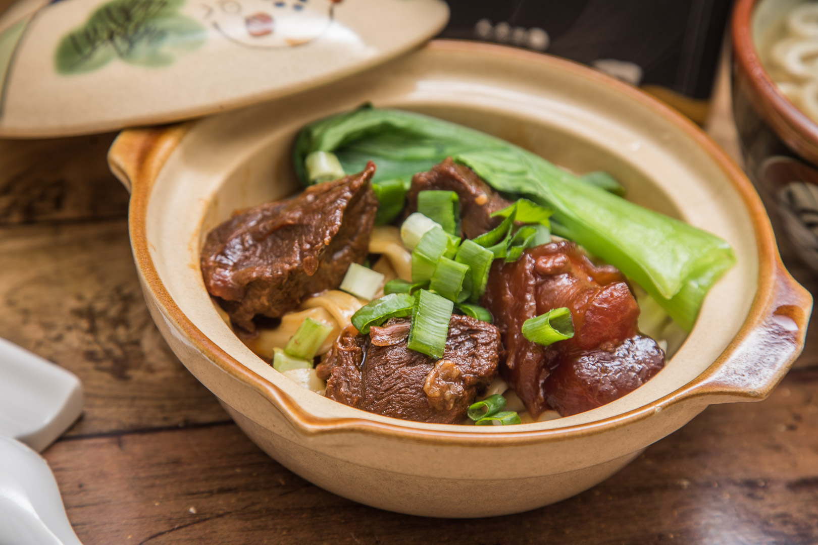 宅配牛肉麵,天香樓宅配牛肉麵,天香樓宅配,宅配美食,亞都麗緻天香樓星級主廚紅燒牛肉拌麵,亞都麗緻天香樓清湯牛小排麵,亞都麗緻天香樓星級主廚清湯牛小排麵