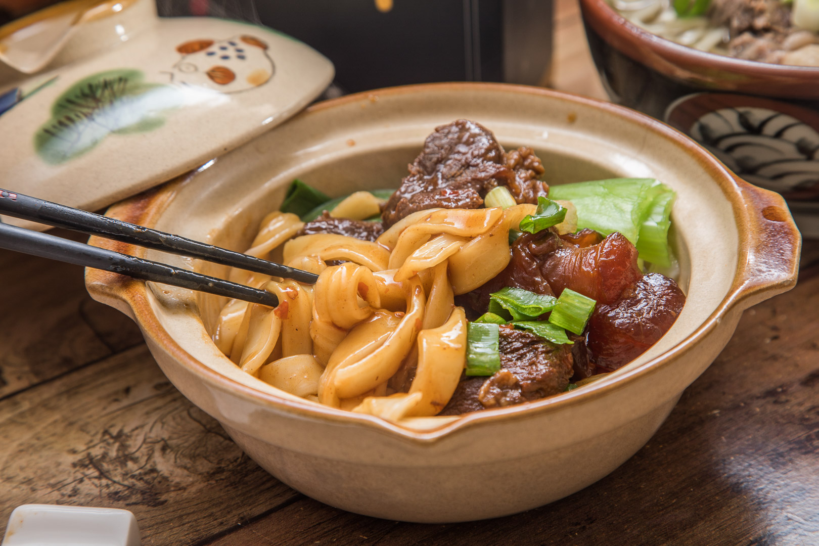 宅配牛肉麵,天香樓宅配牛肉麵,天香樓宅配,宅配美食,亞都麗緻天香樓星級主廚紅燒牛肉拌麵,亞都麗緻天香樓清湯牛小排麵,亞都麗緻天香樓星級主廚清湯牛小排麵