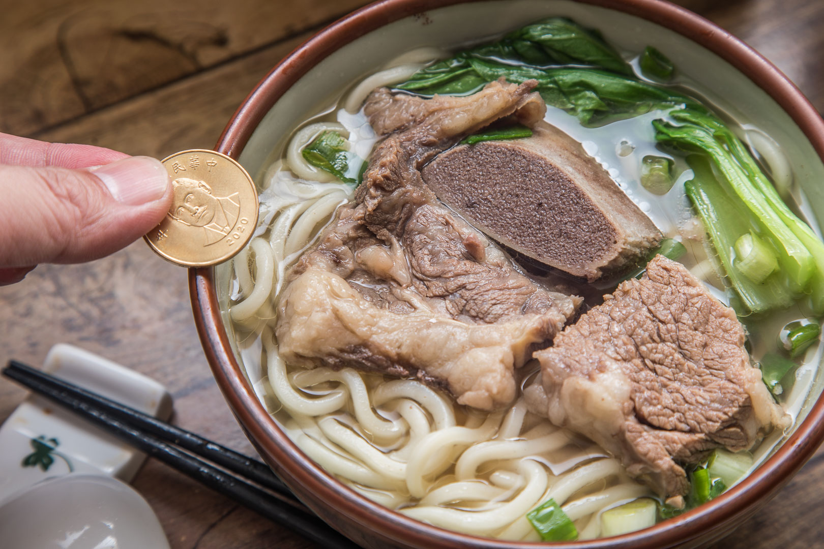 宅配牛肉麵,天香樓宅配牛肉麵,天香樓宅配,宅配美食,亞都麗緻天香樓星級主廚紅燒牛肉拌麵,亞都麗緻天香樓清湯牛小排麵,亞都麗緻天香樓星級主廚清湯牛小排麵