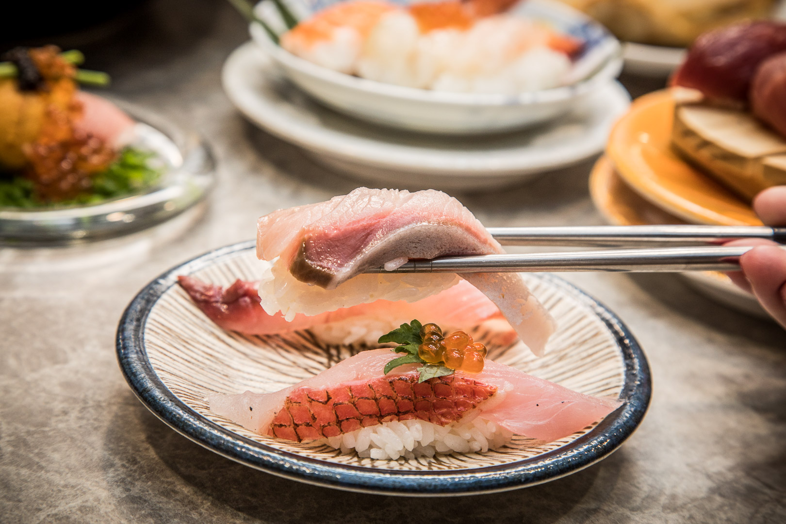 中與志迴轉壽司-SOGO復興店,台北日本料理