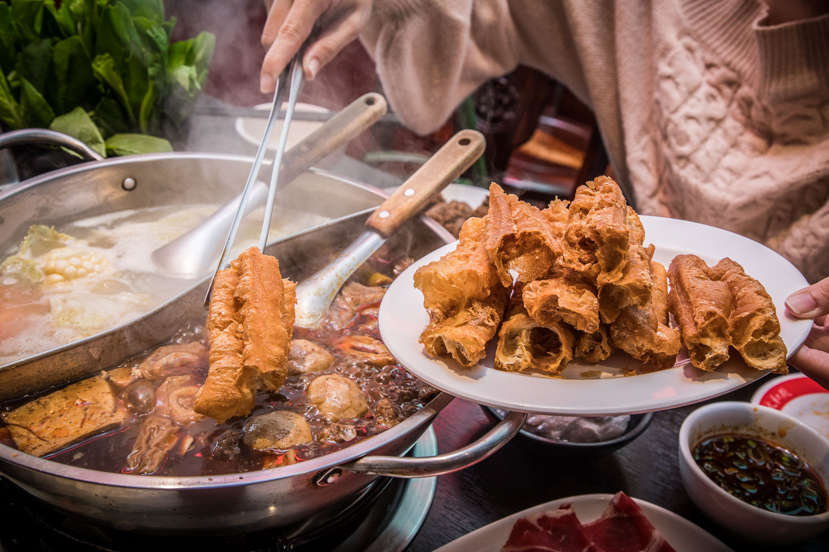 台北麻辣鍋推薦,信義區火鍋,台北鴛鴦麻辣火鍋,信字區麻辣鍋,太和殿鴛鴦麻辣火鍋,台北火鍋推薦,台北麻辣火鍋,台北鴛鴦鍋 @大手牽小手。玩樂趣