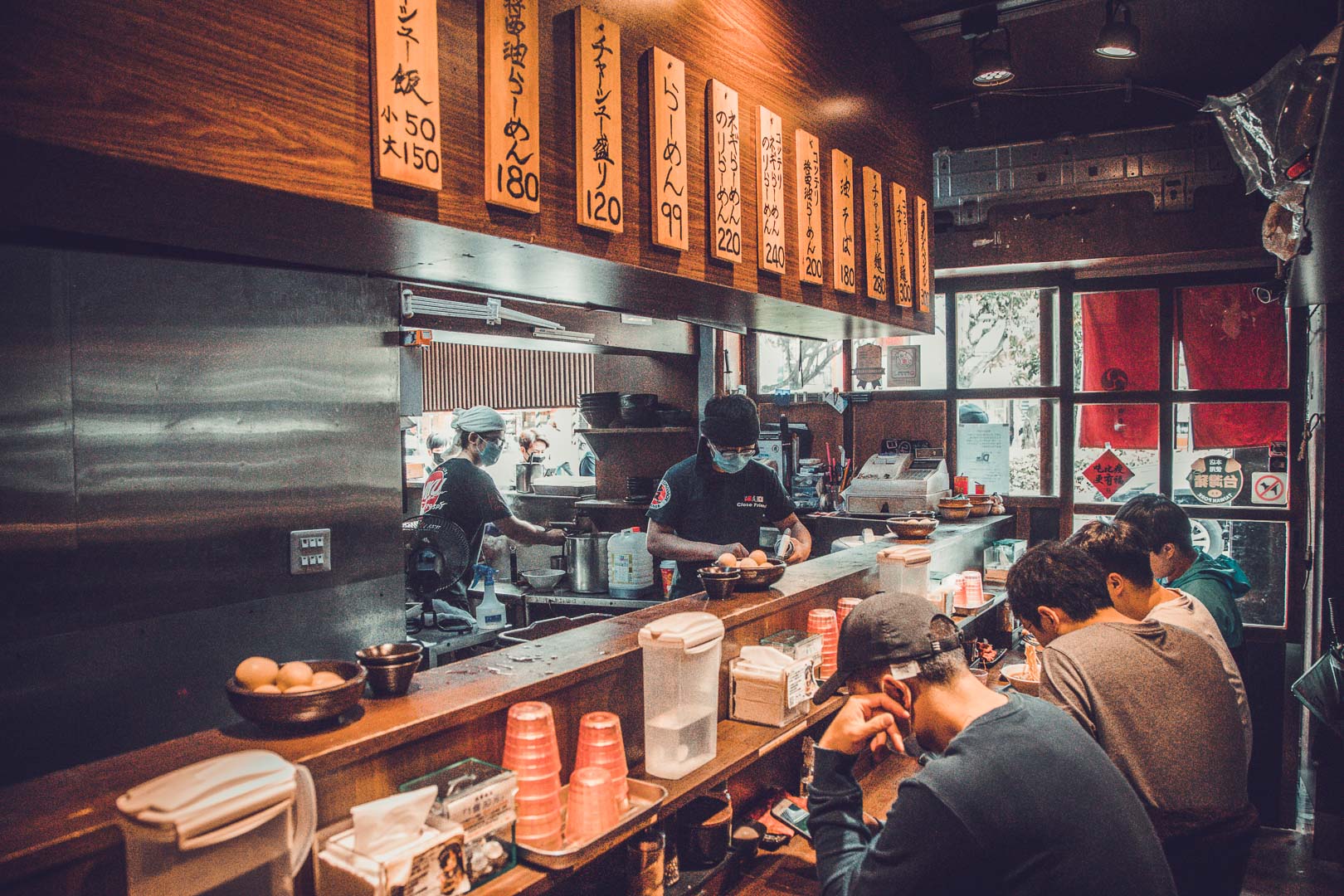 鷹流東京醬油拉麵蘭丸,鷹流蘭丸,延吉街美食,台北拉麵,台北醬油拉麵,台北豚骨拉麵,延吉街拉麵,延吉街日式拉麵,鷹流東京醬油拉麵蘭丸-延吉店