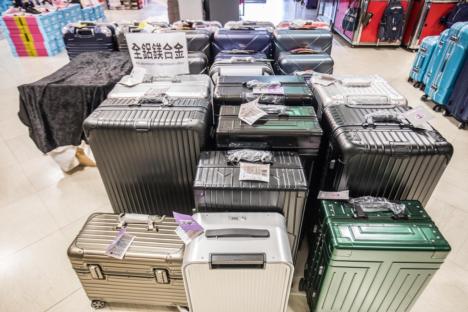 桃園新光三越大有店品牌聯合特賣,桃園服飾特賣,桃園美妝品特賣,桃園女鞋特賣,桃園特賣會,新光三越大有店品牌聯合特賣