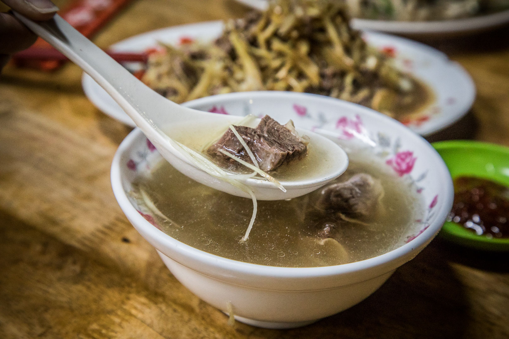 三重美食,三重牛肉麵,三重宵夜,三重快炒店,三重必吃美食,三重炒牛肉,龍門路正義台灣牛肉,三重正義台灣牛肉
